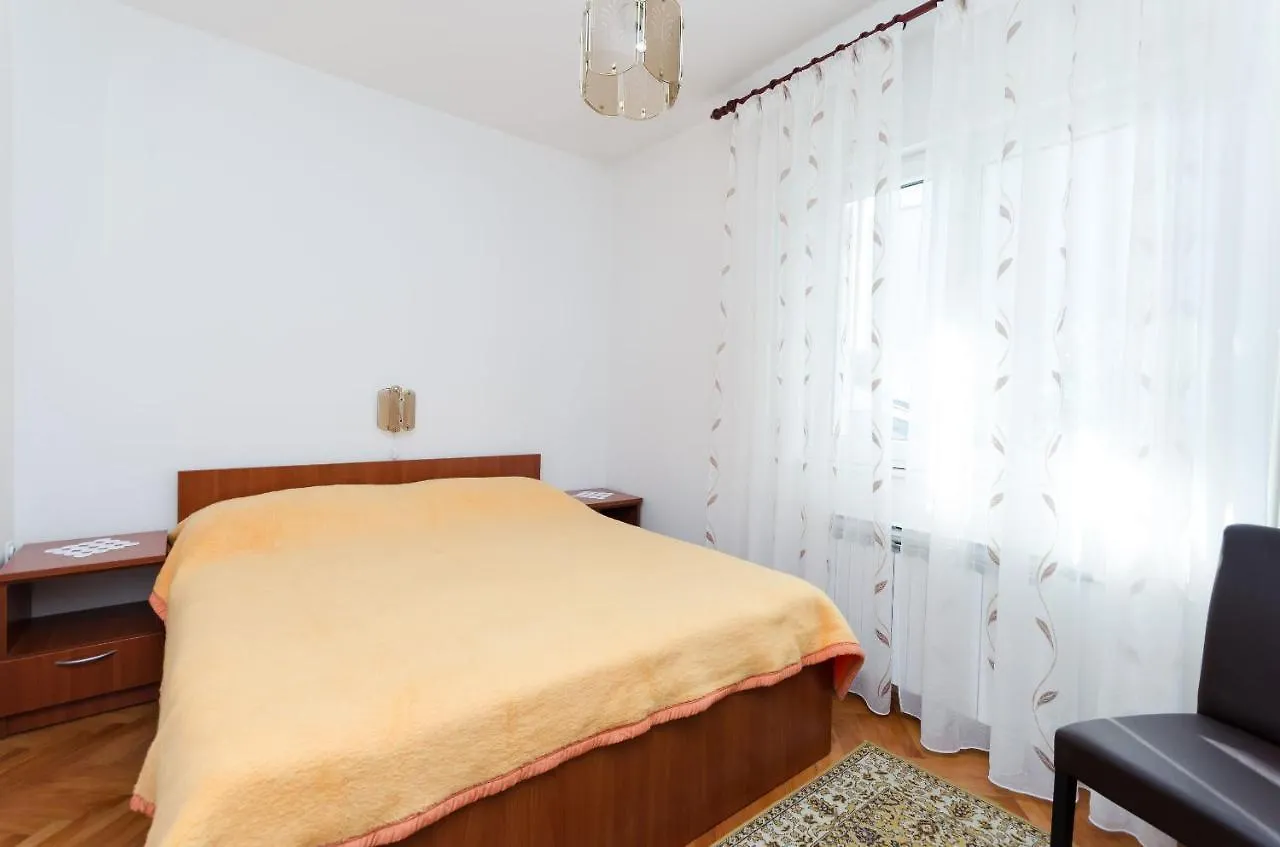 Apartment Nikola Barbat na Rabu