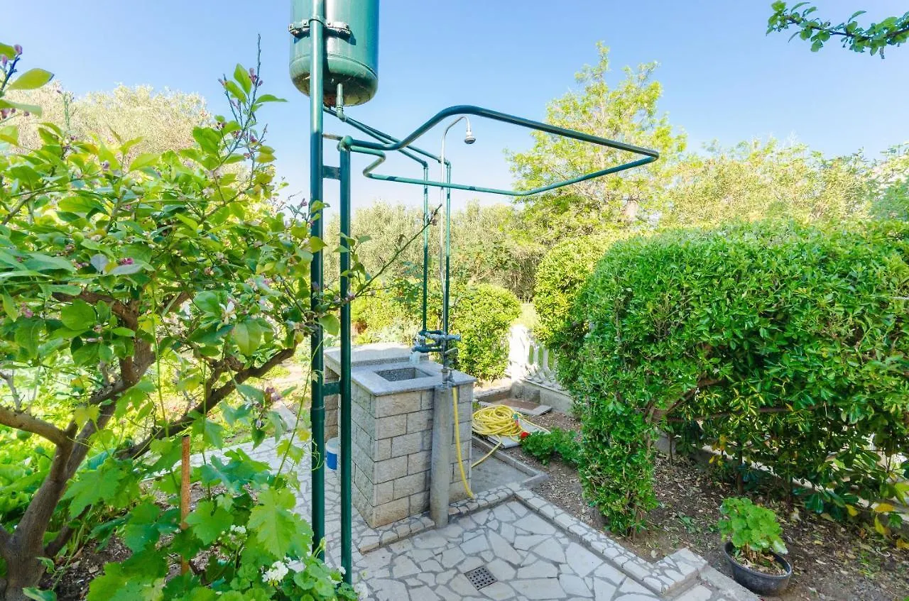 Apartment Nikola Barbat na Rabu