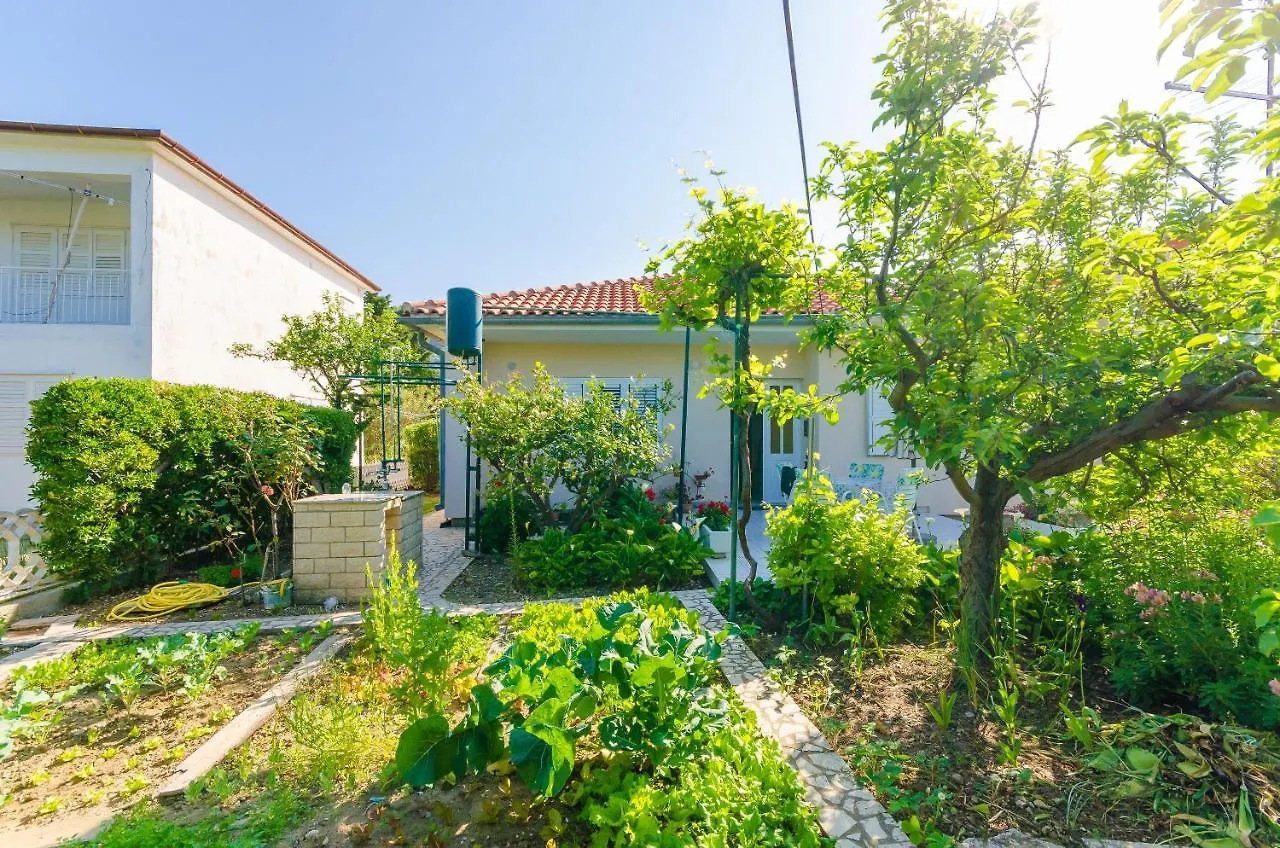 Apartment Nikola Barbat na Rabu 크로아티아